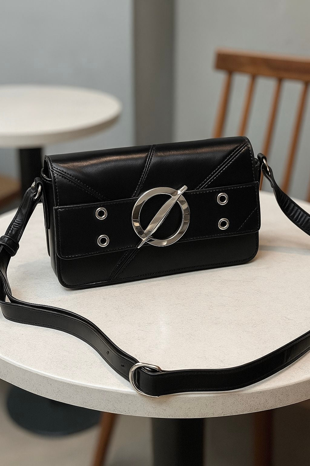 Alysa Sling bag