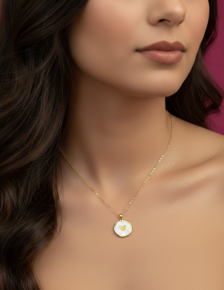 Solyn Pendant Neckpiece