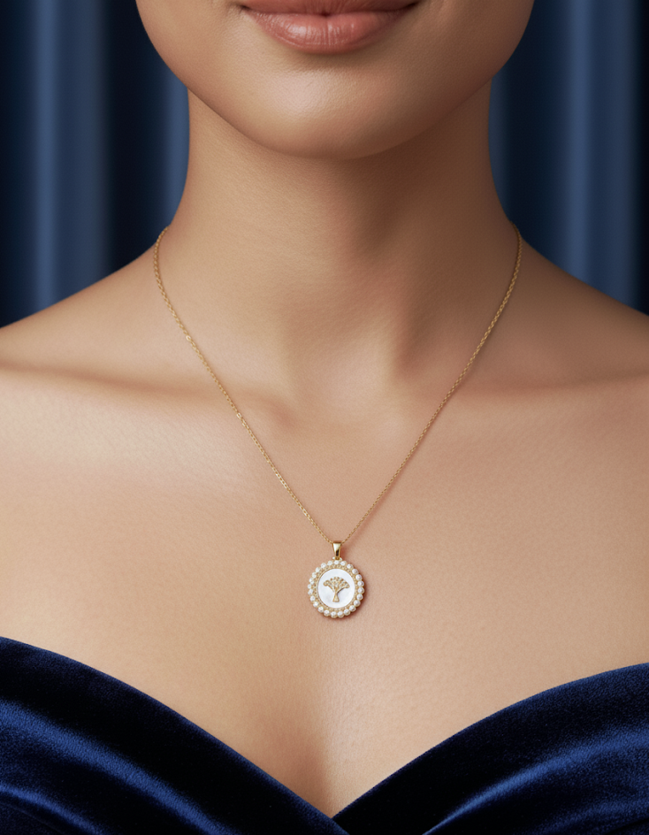 Alba Pendant Neckpiece