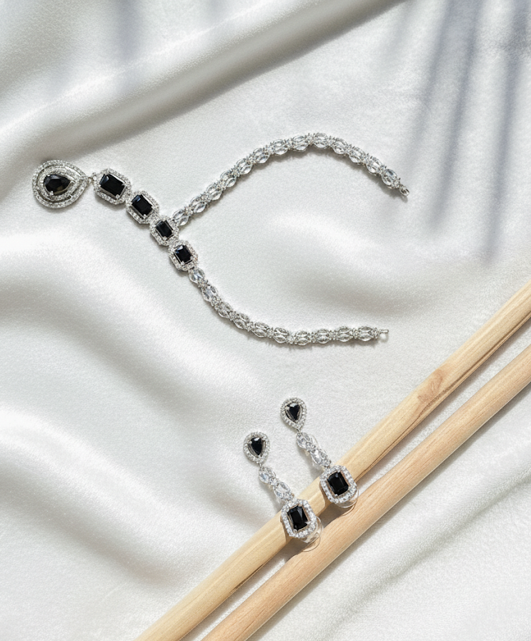 Victoria Diamond Necklace Set