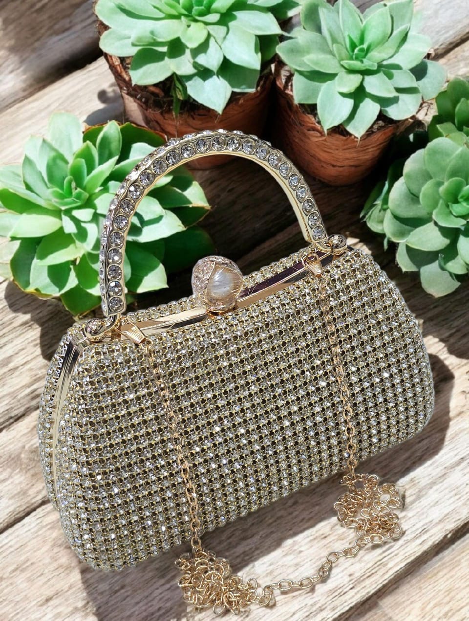 The Golden Sparkle Clutch