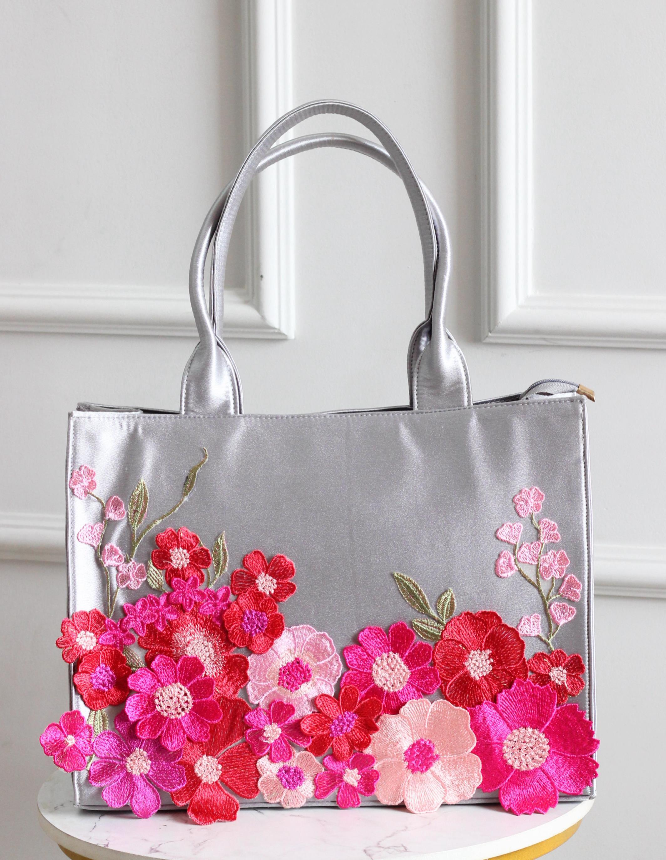 Floral Embroidered Tote Bag – Chic Canvas Handbag for Women