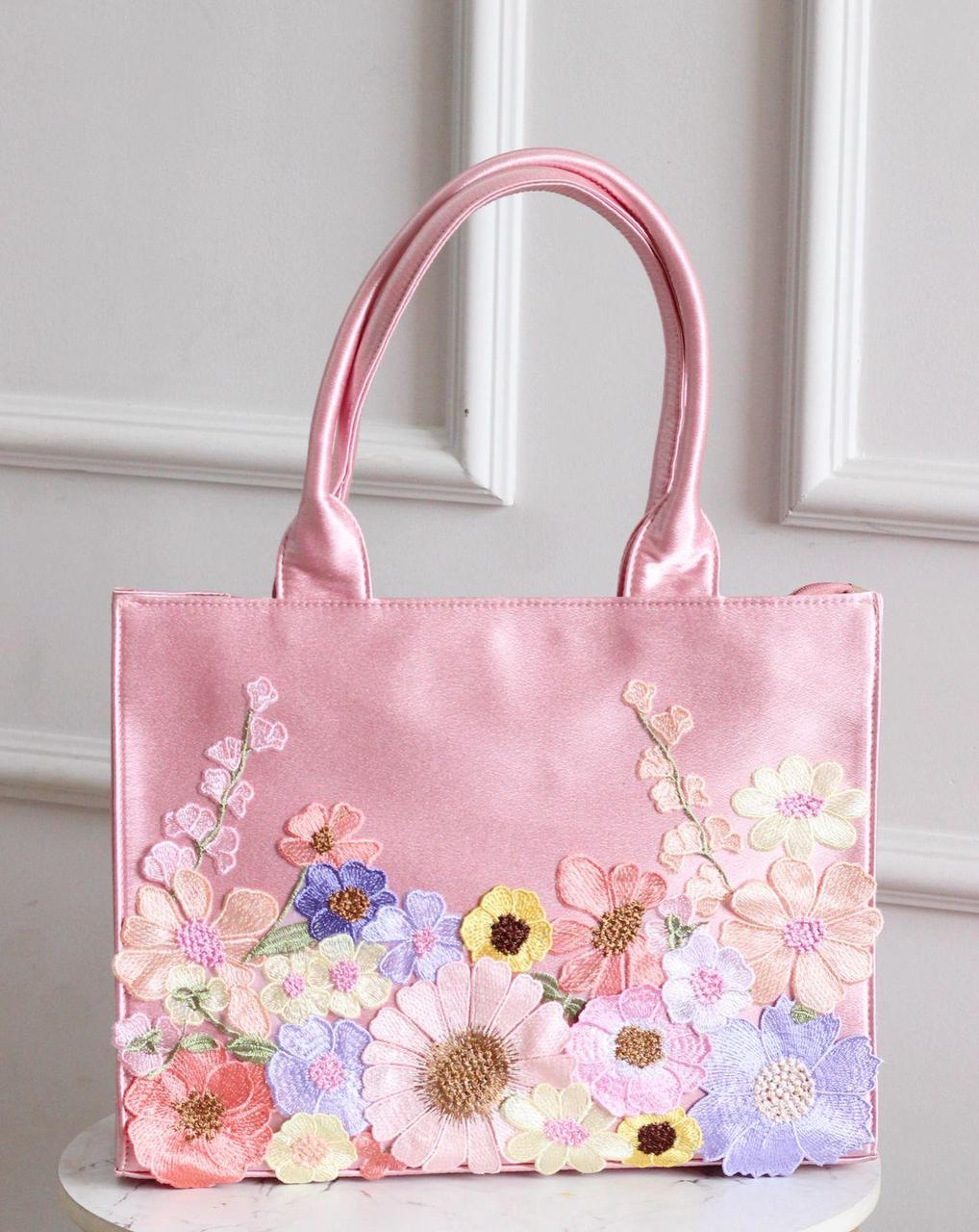 Floral Embroidered Tote Bag – Chic Canvas Handbag for Women