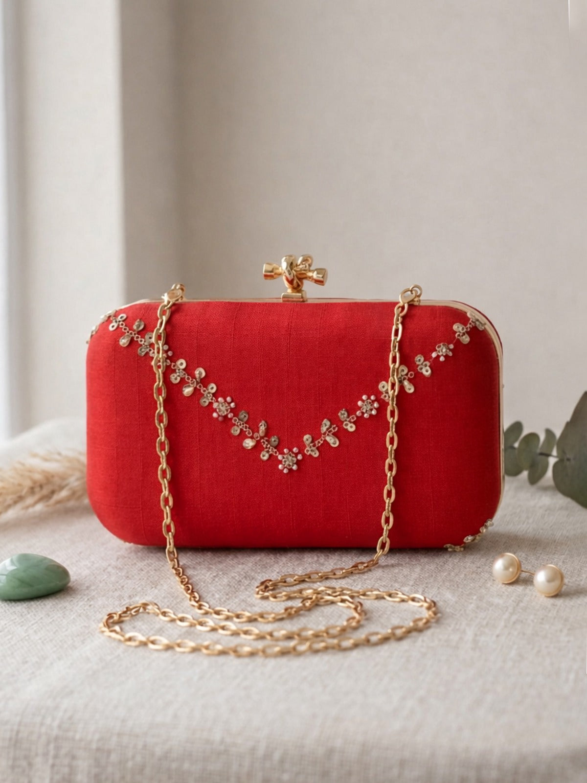 Siora Embroidered Clutch