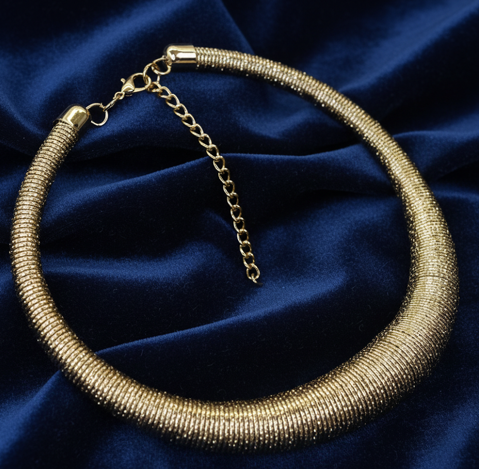 Golden Twirl Hasli Neckpiece