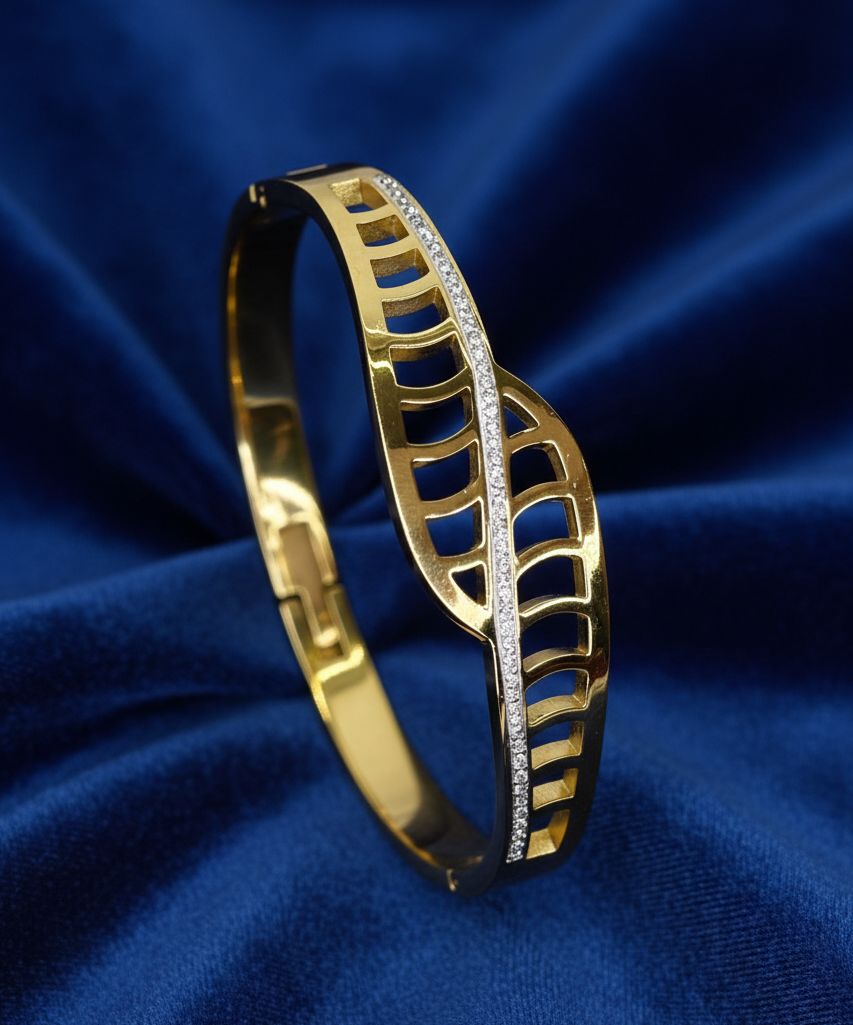 Lily Bangle Bracelet