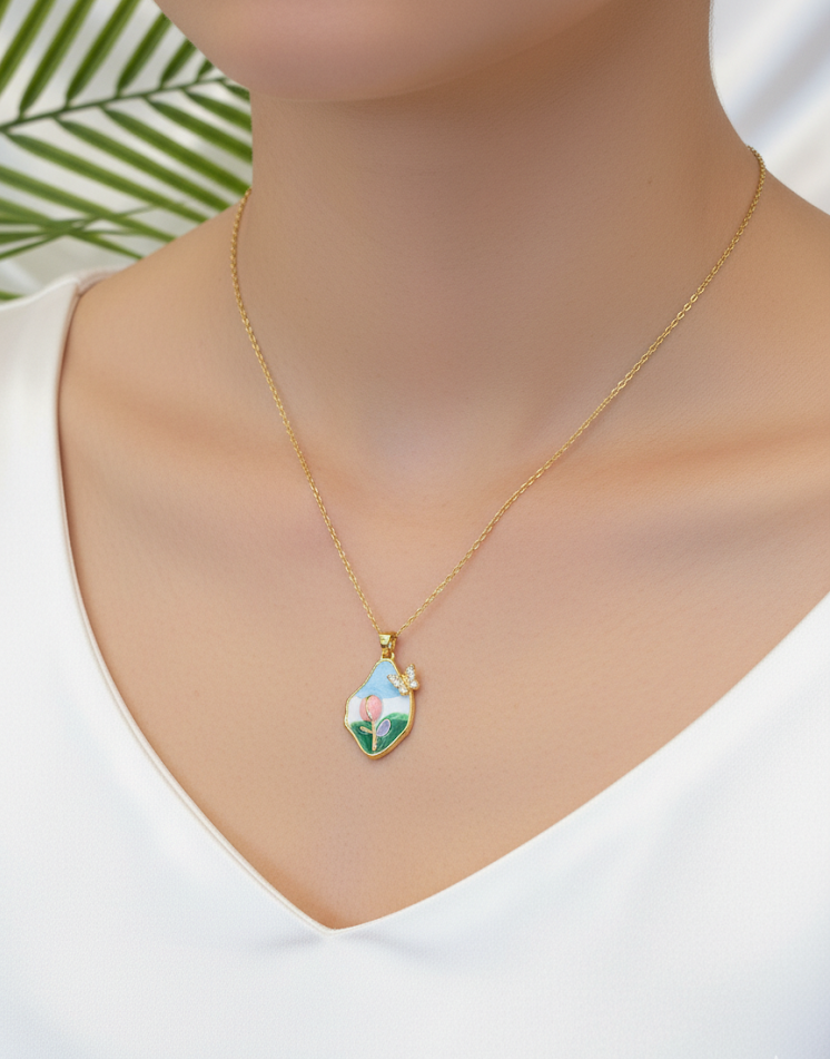 Ovela Pendant Necklace