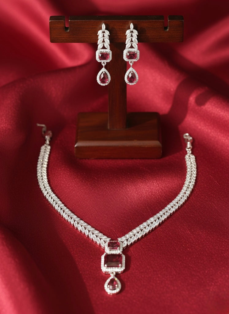 Starfire Diamond Necklace Set